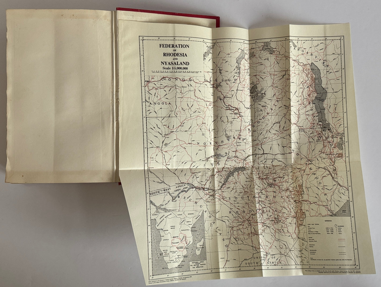 Rhodesia and Nyasaland: Handbook to the Federation of Rhodesia and Nyasaland